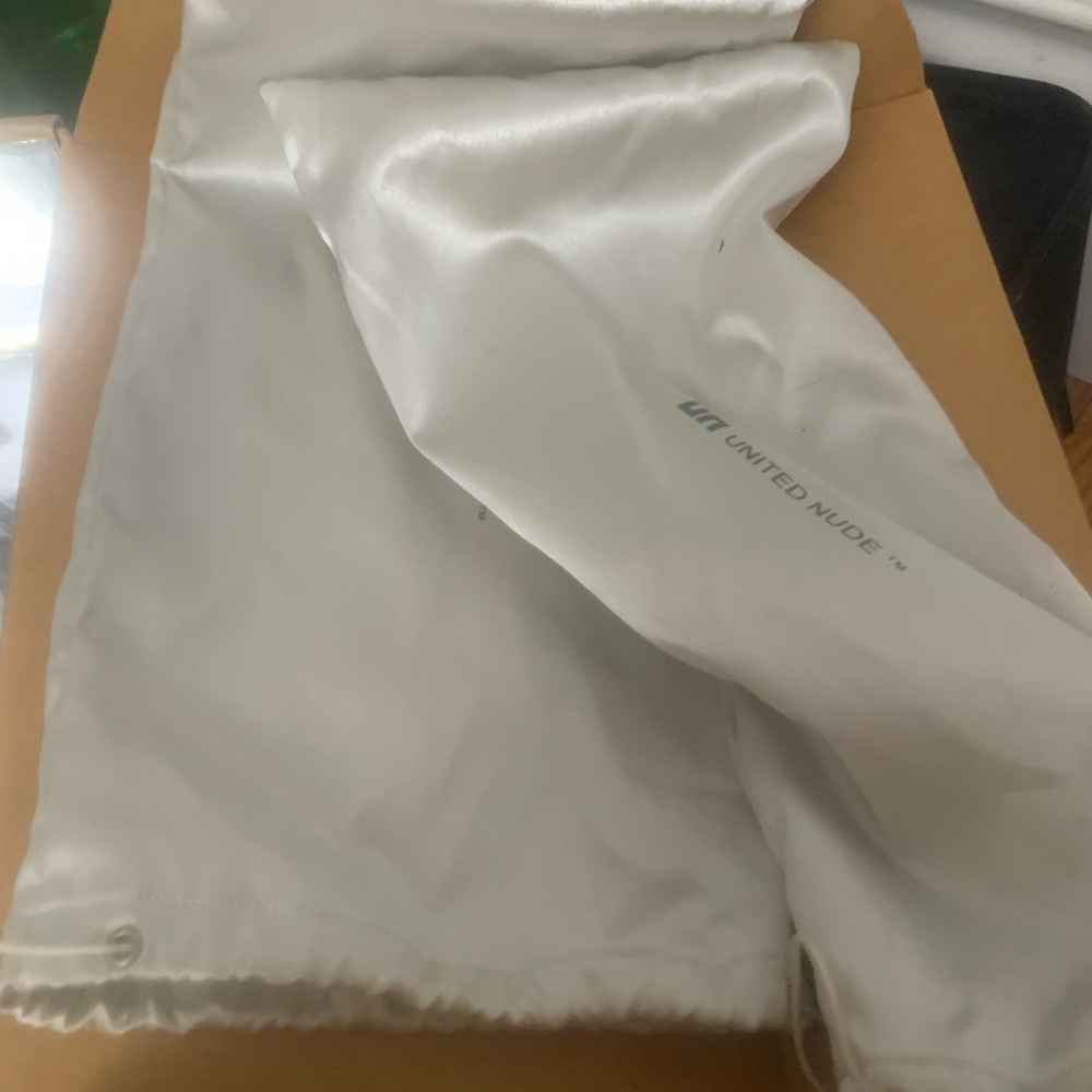 United Nude Black Mobius High with dust bags and box - Picture 10 of 11